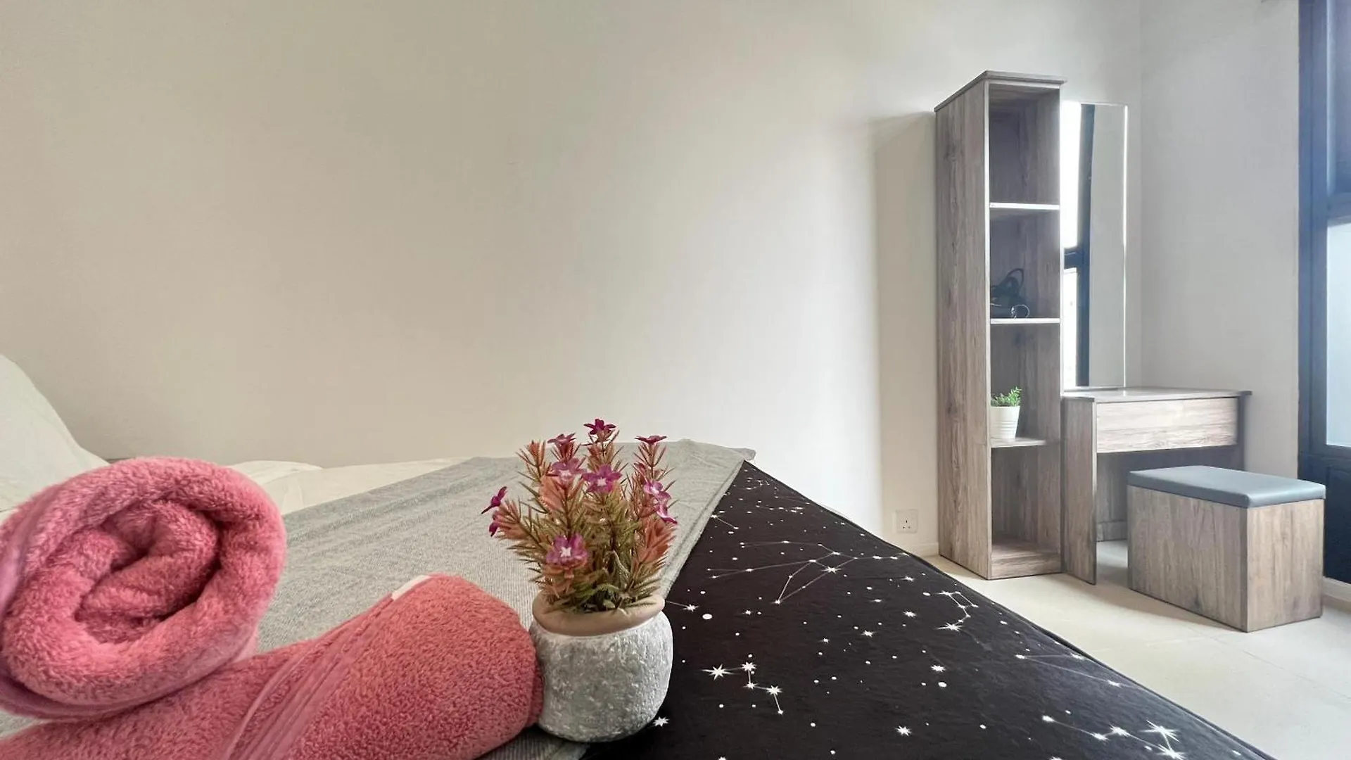 Hotel Arcoris, Mont Kiara By Mk Home Kuala Lumpur